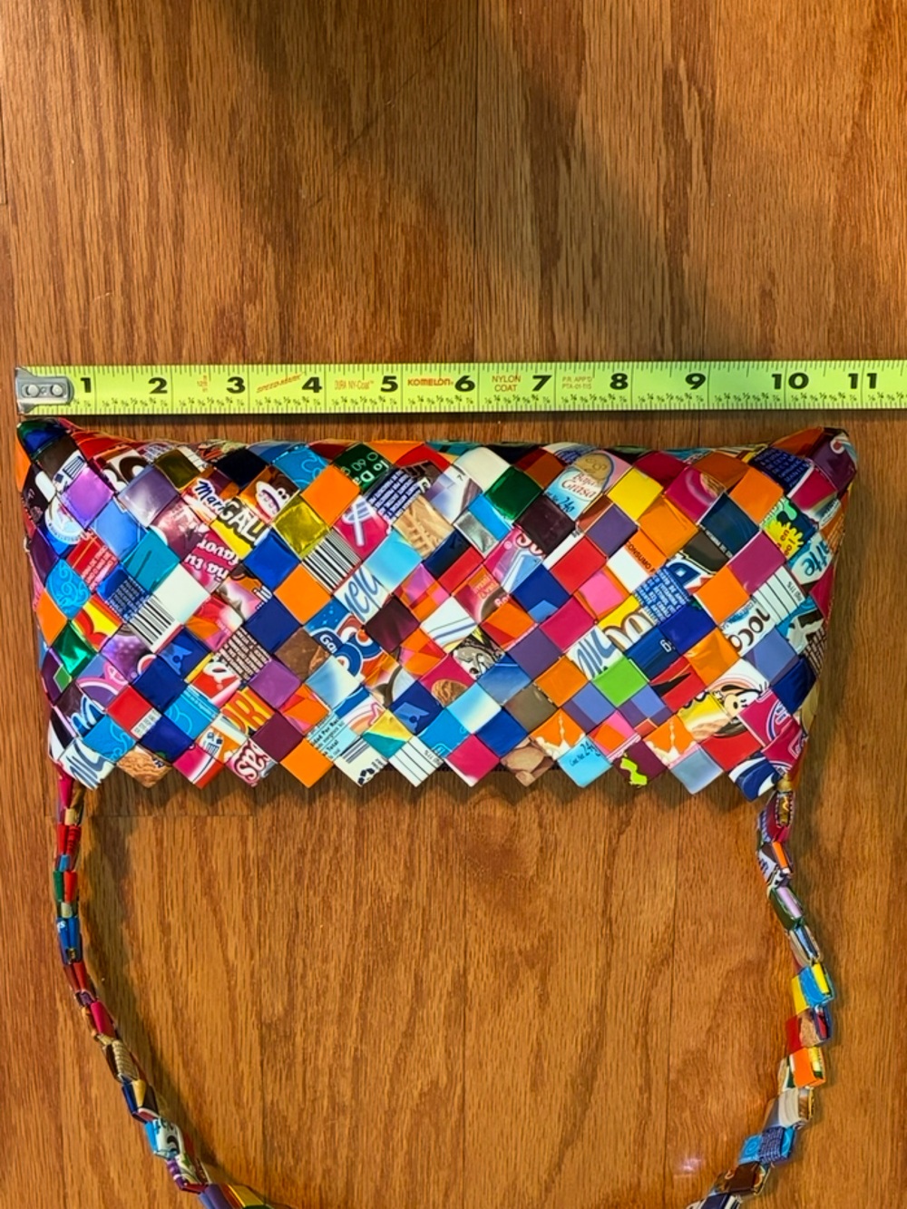 Handmade Recycled Magazine Woven Handbag Colorful Art Purse Statement Bag - Picture 4 of 8